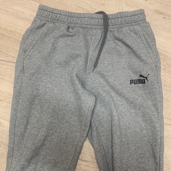 Puma sweatpants size L - Picture 2 of 4